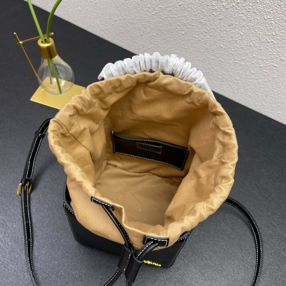 Le seau carre crossbody bag - Picture 2 of 6